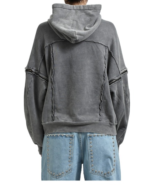 VIVAMUS(ヴィヴァムス)の「SPLIT SWEAT HOODIE(パーカー・レディース・グレー・OS)」の3枚目の写真