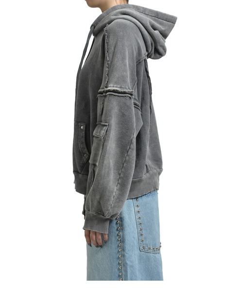 VIVAMUS(ヴィヴァムス)の「SPLIT SWEAT HOODIE(パーカー・レディース・グレー・OS)」の4枚目の写真