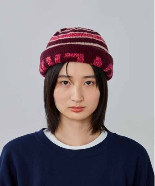 OVERRIDE(オーバーライド)の「OVERRIDE KNIT PUWA LOGO SHORT BEANIE / オーバーライド(ニットキャップ/ビーニー・レディース・ワイン/ブラック/ブルー・57~59cm)」の15枚目の写真