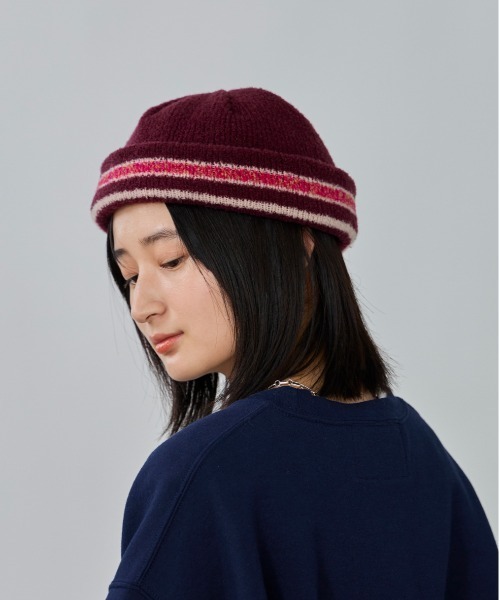 OVERRIDE(オーバーライド)の「OVERRIDE KNIT PUWA LOGO SHORT BEANIE / オーバーライド(ニットキャップ/ビーニー・レディース・ワイン/ブラック/ブルー・57~59cm)」の5枚目の写真