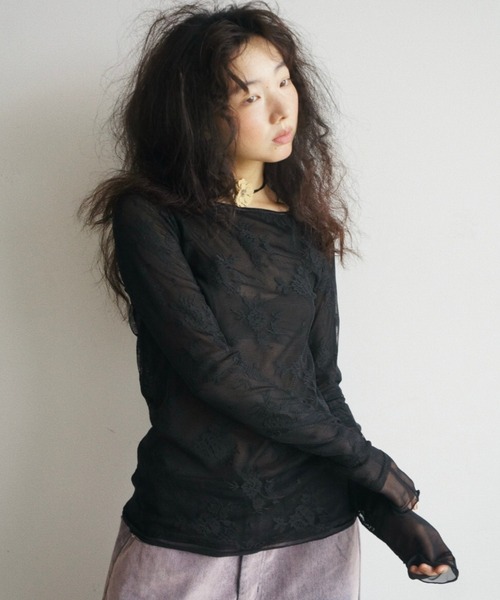 musubore（ムスボレ）の「layered lace tops / レイヤードレーストップス（Tシャツ/カットソー・レディース・ブラック/アイボリー/パープル/ダークブラック/ミント・FREE）」の3枚目の写真
