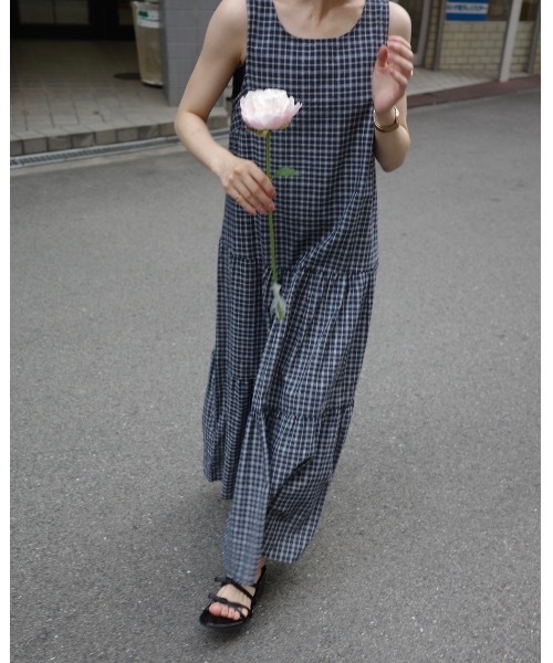 JUMELLE(ジュメロ)の「ダブルリボンサンダル(サンダル・レディース・レッド/ブラック・MEDIUM/SMALL)」の16枚目の写真