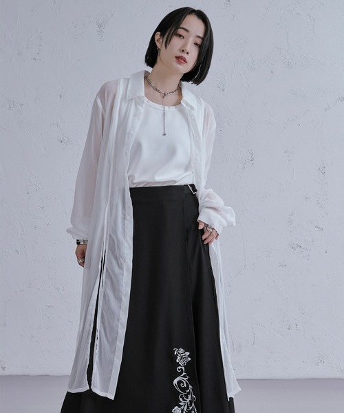 ReoNa ロングシャツ 白・黒　セット　値下げ GOODS PHOTO】 ・黒ロングシャツ<ReoNa着用size:Free> ・白ロングT