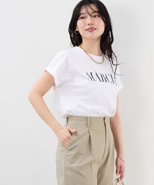 MICA&DEAL(マイカ&ディール)の「"MARCIA"ヘムラウンドロゴプリントTシャツ〈2サイズ展開〉(Tシャツ/カットソー・レディース・オレンジ/スミクロ/ホワイト/レンガ・36/38)」の8枚目の写真