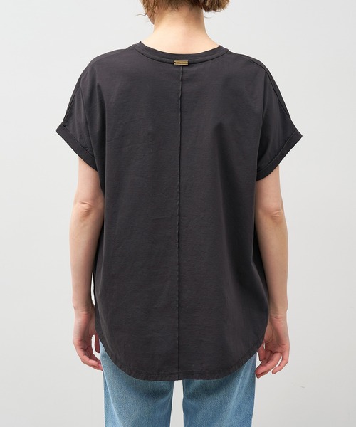 MICA&DEAL(マイカ&ディール)の「"MARCIA"ヘムラウンドロゴプリントTシャツ〈2サイズ展開〉(Tシャツ/カットソー・レディース・オレンジ/スミクロ/ホワイト/レンガ・36/38)」の19枚目の写真