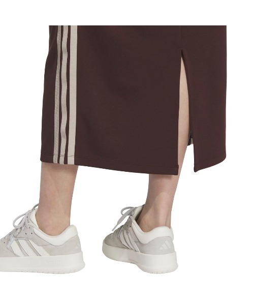 adidas(アディダス)の「アディダス adidas スリーストライプス DK アイライン スカート(スカート・レディース・ブラウン・S/M/L)」の4枚目の写真