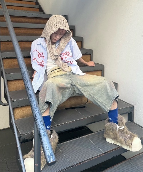 Never mind the XU / Chikashitsu+（ネバーマインド ザ エックスユー / チカシツプラス）の「【Nerd out XU】rabbit stripe short sleeve shirt / 【ナードアウトエックスユー】ラビットプリントストライプボーダー半袖シャツ（シャツ/ブラウス・メンズ・ブルー・L）」の9枚目の写真