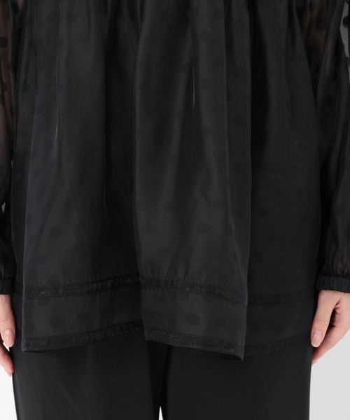 UNIVERVAL MUSE（ユニバーバル ミューズ）の「ノアールドット_ピンタックドットJQブラウス（シャツ/ブラウス・レディース・ブラック/グレイッシュブルー・2）」の12枚目の写真