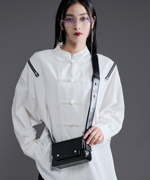 Ellno Loset（エルノロゼット）の「コンパクトショルダーバック（ショルダーバッグ・メンズ・ブラック/ホワイト/グリーン・FREE）」の7枚目の写真