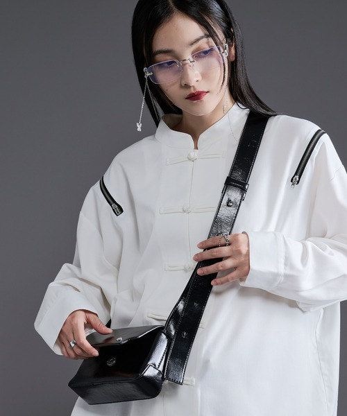Ellno Loset（エルノロゼット）の「コンパクトショルダーバック（ショルダーバッグ・メンズ・ブラック/ホワイト/グリーン・FREE）」の8枚目の写真