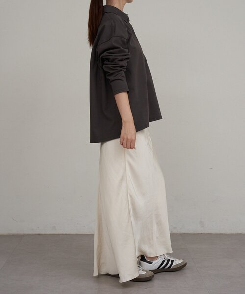 russet(ラシット)の「【再値下げ】スキッパーラガーシャツ(Tシャツ/カットソー・レディース・ダークグレー/ベージュ・FREE)」の8枚目の写真