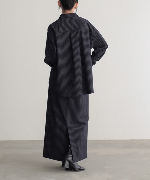 for/c（フォーシー）の「[新色追加]ストレッチオーバーシャツ【サスティナブル】（シャツ/ブラウス・レディース・グレー/ブラック/ネイビー/オフホワイト・M/L）」の11枚目の写真