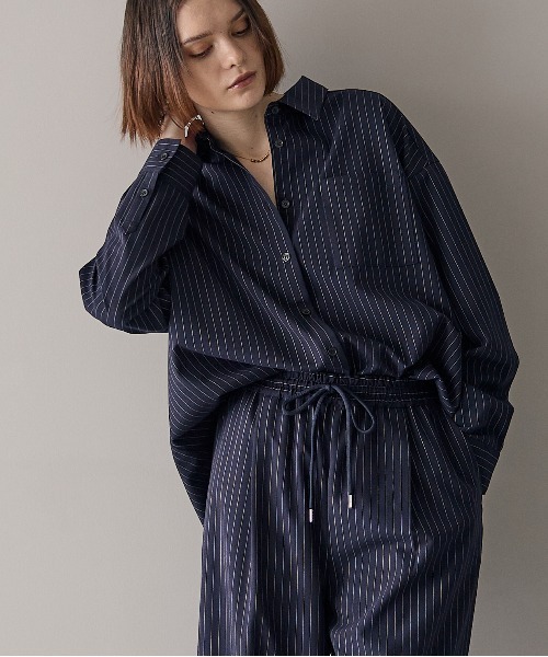 for/c（フォーシー）の「[新色追加]ストレッチオーバーシャツ【サスティナブル】（シャツ/ブラウス・レディース・グレー/ブラック/ネイビー/オフホワイト・M/L）」の17枚目の写真