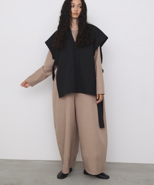 Libra Cue（リブラ キュー）の「サイドベルトオーバージレ（ベスト・レディース・ブラック/ベージュ・FREE）」の3枚目の写真