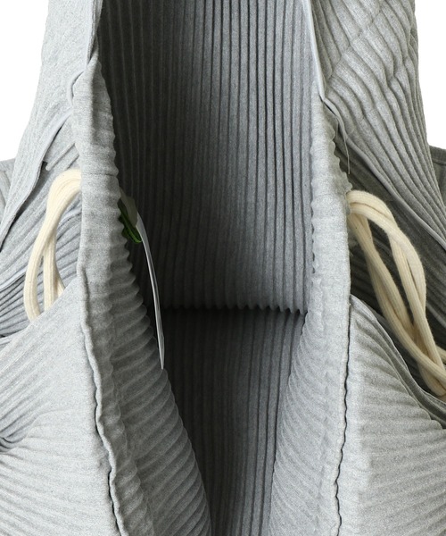 kotohayokozawa（コトハヨコザワ）の「kotohayokozawa CRISP TOTE BAG TDX5A-CP-BG（トートバッグ・レディース・ブラック/グレー・FREE）」の6枚目の写真