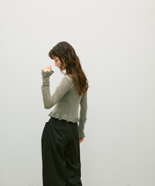 Lutim by u（ルチバイユー）の「Melange frill polo cardigan / メランジフリルポロカーデ（カーディガン/ボレロ・レディース・ベージュ/ブラック・FREE）」の3枚目の写真