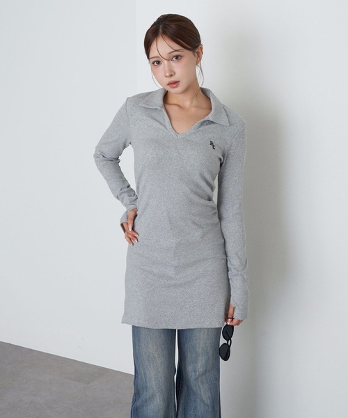 RAY CASSIN(レイカズン)の「長袖スキッパーポロ刺繍ミニワンピース(ワンピース・レディース・ネイビー/グレー/レッド系その他2・FREE)」の2枚目の写真