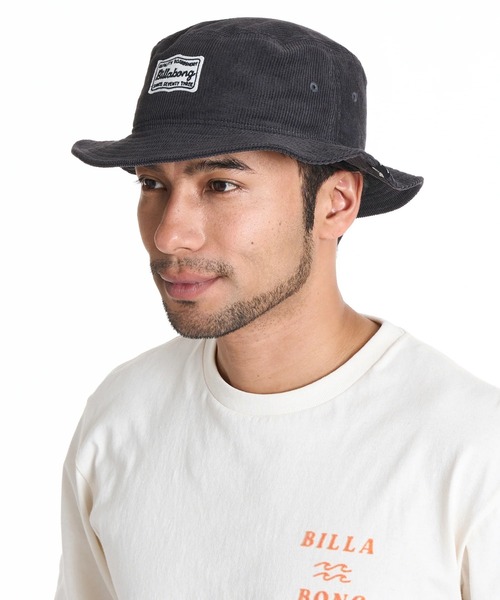 BILLABONG（ビラボン）の「BILLABONG メンズ CORDUROY HAT ハット 【2025年秋冬モデル】/ビラボンロゴワンポイントコーデュロイハット（ハット・メンズ・ホワイト/ベージュ・FREE）」の2枚目の写真