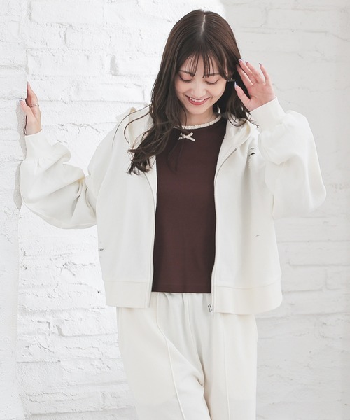 Honeys(ハニーズ)の「ダメージパーカー(パーカー・レディース・アイボリー/杢グレー/スミクロ・L/M/S)」の10枚目の写真