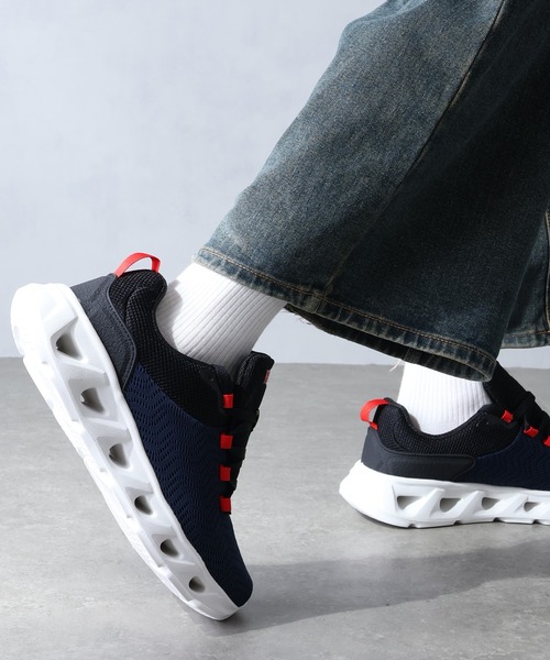 K-SWISS（ケースイス）の「【K-SWISS/ケースイス】アッパー メッシュ ランニング スニーカー（スニーカー・メンズ・ホワイト/ブラック/ネイビー・27cm/25.5cm/26cm/26.5cm）」の5枚目の写真