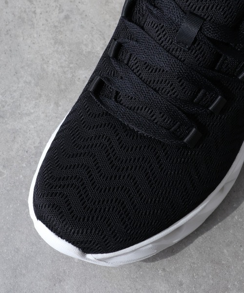 K-SWISS（ケースイス）の「【K-SWISS/ケースイス】アッパー メッシュ ランニング スニーカー（スニーカー・メンズ・ホワイト/ブラック/ネイビー・27cm/25.5cm/26cm/26.5cm）」の6枚目の写真