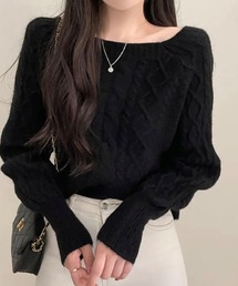 スクエアネックケーブル編みニットプルオーバー