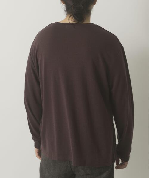 ITEMS URBANRESEARCH(アイテムズ アーバンリサーチ)の「Wool Blend Cut and Sewn(Tシャツ/カットソー・メンズ・ブラウン/ブラック/ダークグレー・MEDIUM/LARGE)」の4枚目の写真