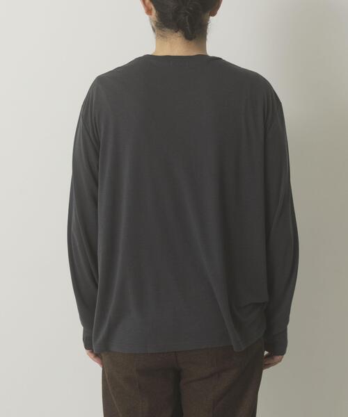 ITEMS URBANRESEARCH(アイテムズ アーバンリサーチ)の「Wool Blend Cut and Sewn(Tシャツ/カットソー・メンズ・ブラウン/ブラック/ダークグレー・MEDIUM/LARGE)」の14枚目の写真