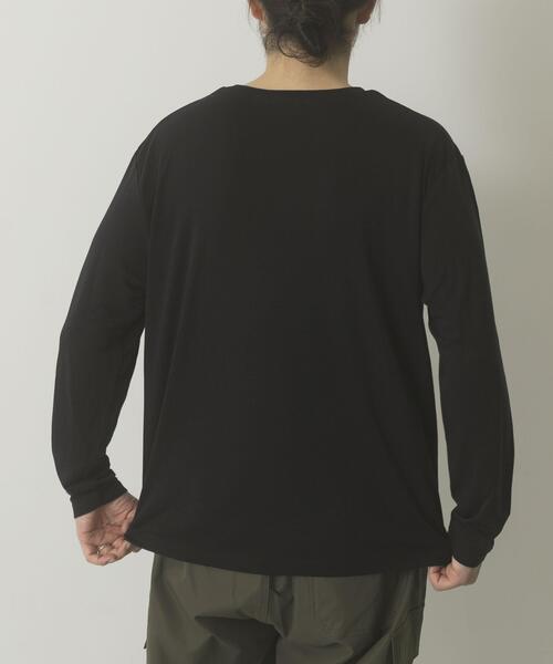 ITEMS URBANRESEARCH(アイテムズ アーバンリサーチ)の「Wool Blend Cut and Sewn(Tシャツ/カットソー・メンズ・ブラウン/ブラック/ダークグレー・MEDIUM/LARGE)」の18枚目の写真