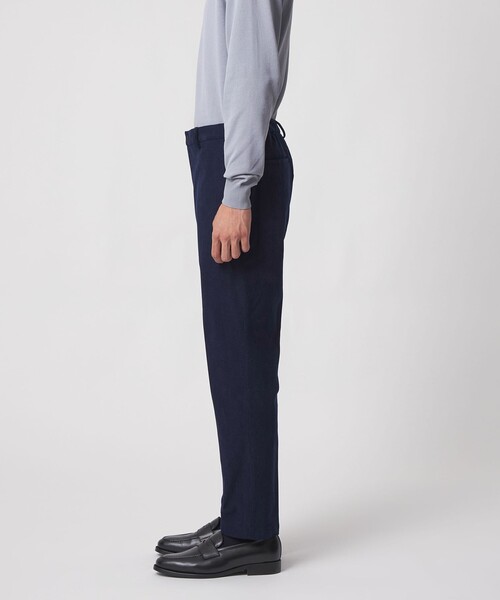 UNITED ARROWS（ユナイテッドアローズ）の「ライト コーデュロイ ノープリーツパンツ UA COZY ウォッシャブル ヨコストレッチ（セットアップ・メンズ・オリーブ/ネイビー/ダークグレー・XL/XXL/S/L/M）」の11枚目の写真