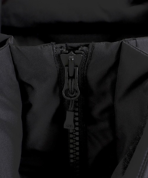DAIWA PIER39（ダイワピア39）の「DAIWA PIER39 / ダイワ ピアサーティナイン：GORE-TEX WINDSTOPPER FIELD DOWN VEST：BW-18024W[PIE]（ダウンベスト・メンズ・ライトグレー/ブラック・M/S/L）」の3枚目の写真