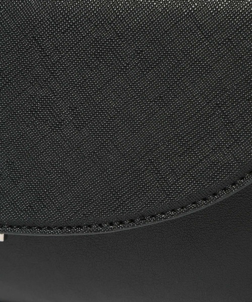 HARE（ハレ）の「ミニマルフラップハンドル(HARE)（ショルダーバッグ・メンズ・ブラック/ブラック系その他・FREE）」の21枚目の写真