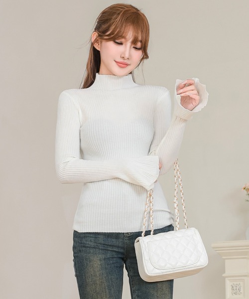 Anely（アネリー）の「オフネック パワーショルダー フレア袖 リブ ニット トップス（ニット/セーター・レディース・グレー/ピンク/ホワイト/ブラック・FREE）」の15枚目の写真