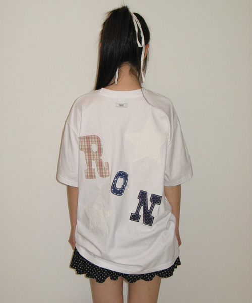RONRON(ロンロン)の「RON PATCH MIXED APPLIQUE OVER FIT T SHIRT WHITE(Tシャツ/カットソー・レディース・その他・FREE)」の3枚目の写真