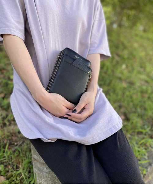 BACKYARD FAMILY（バックヤードファミリー）の「スマホポーチ カードケース付き pmy22423（ショルダーバッグ・レディース・ピンク/ネイビー/グリーン/ブラック・FREE）」の13枚目の写真