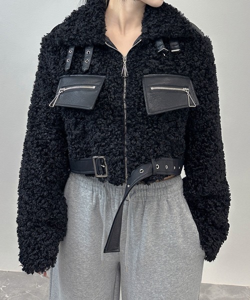 FOLLOWIN(フォロウィン)の「【 2color 】ボア×レザーベルトショートジャケット(その他アウター・レディース・ブラック/ブラウン・FREE)」の1枚目の写真
