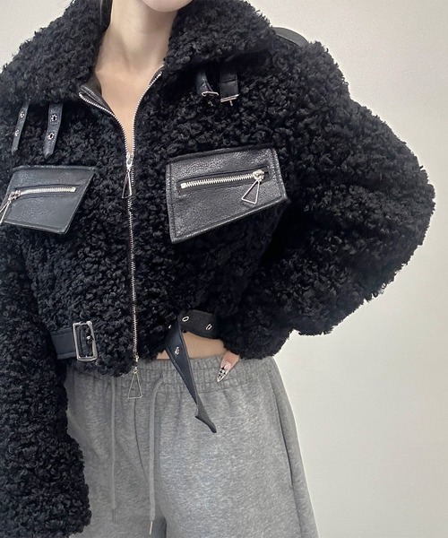 FOLLOWIN(フォロウィン)の「【 2color 】ボア×レザーベルトショートジャケット(その他アウター・レディース・ブラック/ブラウン・FREE)」の8枚目の写真