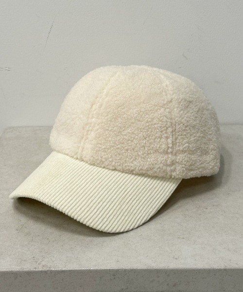 TITTY&CO.(ティティーアンドコー)の「ボアコーデュロイキャップ(キャップ・レディース・ブラック/アイボリー/ブラウン・FREE)」の1枚目の写真