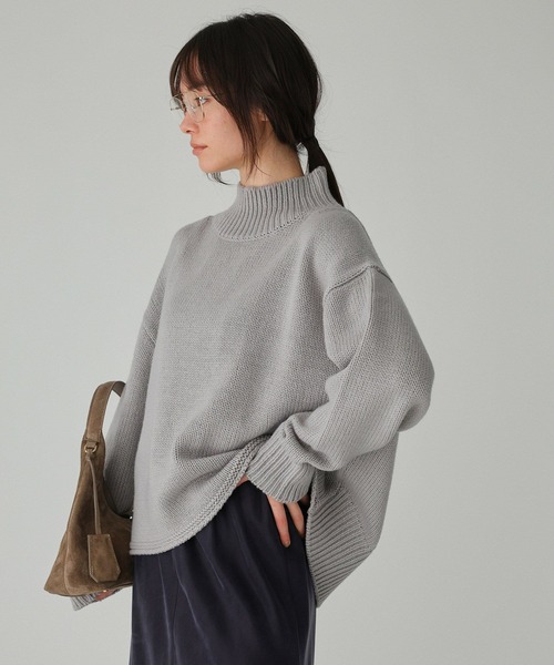 BABYLONE（バビロン）の「リラクシータートルプルオーバー（ニット/セーター・レディース・ブラウン/オフホワイト/ライトグレー・フリー）」の2枚目の写真