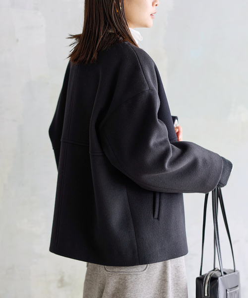 JOURNAL STANDARD（ジャーナルスタンダード）の「《追加4》スーパー140ビーバーノーカラーショートコート（ノーカラーコート・レディース・ブラック/ベージュ系その他/グレー・36/38）」の19枚目の写真