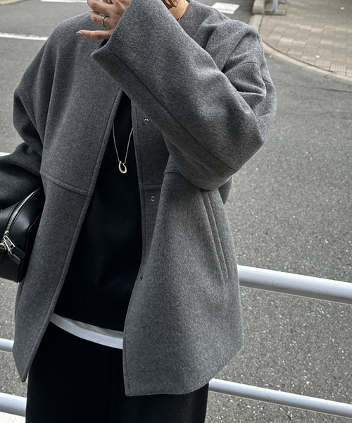 JOURNAL STANDARD（ジャーナルスタンダード）の「《追加4》スーパー140ビーバーノーカラーショートコート（ノーカラーコート・レディース・ブラック/ベージュ系その他/グレー・36/38）」の22枚目の写真