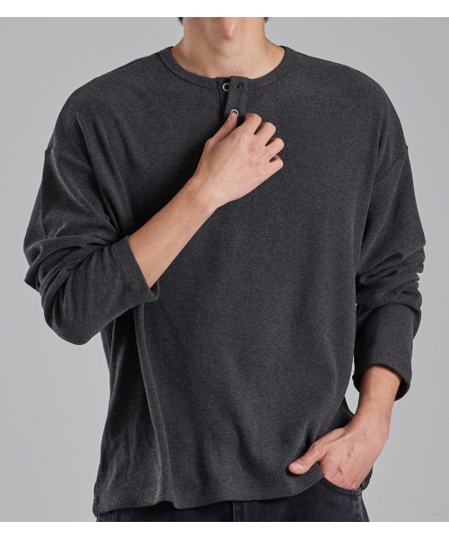 BUTTON SEOUL(ボタンソウル)の「エココージー ヘンリーネックニットTシャツ(ダークグレー)(Tシャツ/カットソー・メンズ・その他・MEDIUM/LARGE/X-LARGE)」の9枚目の写真