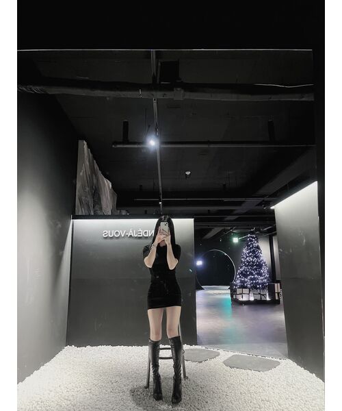 KOLEAT(コレット)の「WOMEN オーバーフィット マスタングフリースジャケット Black_Beige(ムートンコート・レディース・ベージュ×ブラック・FREE)」の16枚目の写真