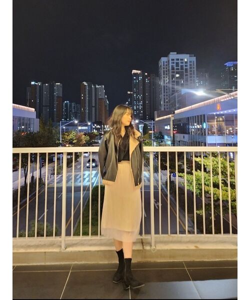 KOLEAT(コレット)の「WOMEN オーバーフィット マスタングフリースジャケット Black_Beige(ムートンコート・レディース・ベージュ×ブラック・FREE)」の9枚目の写真