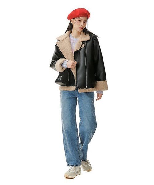 KOLEAT(コレット)の「WOMEN オーバーフィット マスタングフリースジャケット Black_Beige(ムートンコート・レディース・ベージュ×ブラック・FREE)」の2枚目の写真