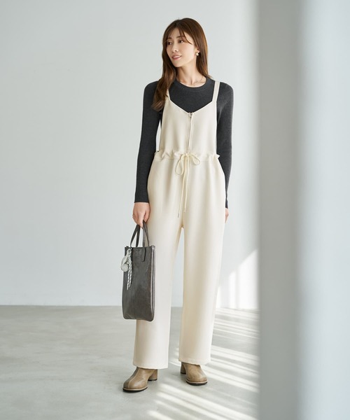 STYLE DELI（スタイルデリ）の「フロントVライン厚地ツイルサロペット（サロペット/オーバーオール・レディース・ブラック/ホワイト系・FREE）」の14枚目の写真