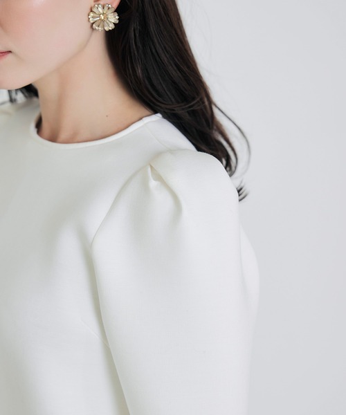 PICCIN PERLA(ピッチンペルラ)の「裾フリルギャザースリーブプルオーバー(Tシャツ/カットソー・レディース・オフホワイト/ブラック・M)」の15枚目の写真