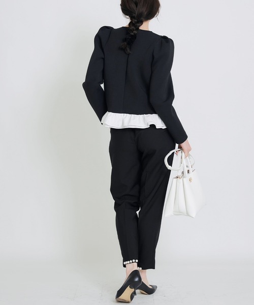 PICCIN PERLA(ピッチンペルラ)の「裾フリルギャザースリーブプルオーバー(Tシャツ/カットソー・レディース・オフホワイト/ブラック・M)」の12枚目の写真