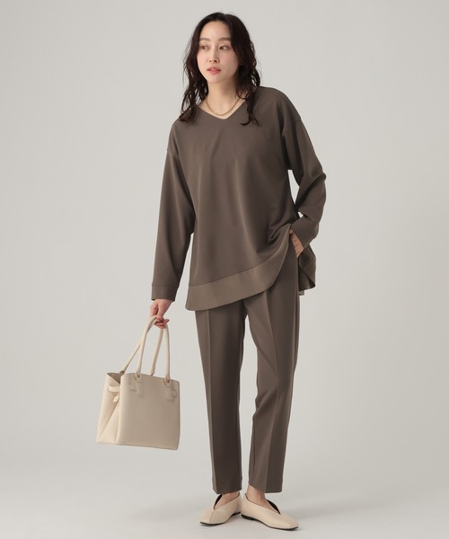 Elura(エルーラ)の「サマ見え異素材コンビプルオーバー/625549(Tシャツ/カットソー・レディース・オフホワイト/チャコールグレー/ブラック/ライトブルー/ダークブラウン・FREE)」の17枚目の写真