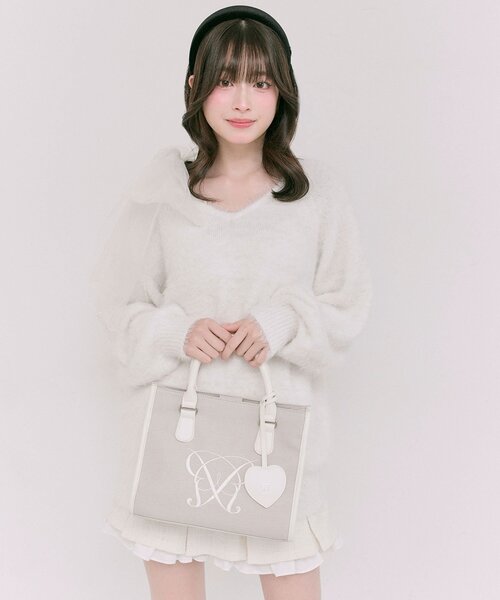 OLIVE des OLIVE（オリーブデオリーブ）の「Aimerianejoieハートミラーチャーム付きミニトート（ショルダーバッグ・レディース・ブラウン/ベージュ/サックスブルー/グレイッシュベージュ/アイボリー/ブラック・FREE）」の6枚目の写真